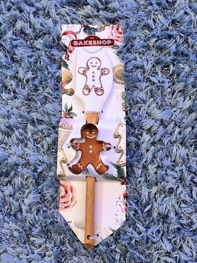 The Bake Shop - Christmas Gingerbread Spatula with Cookie Cutter